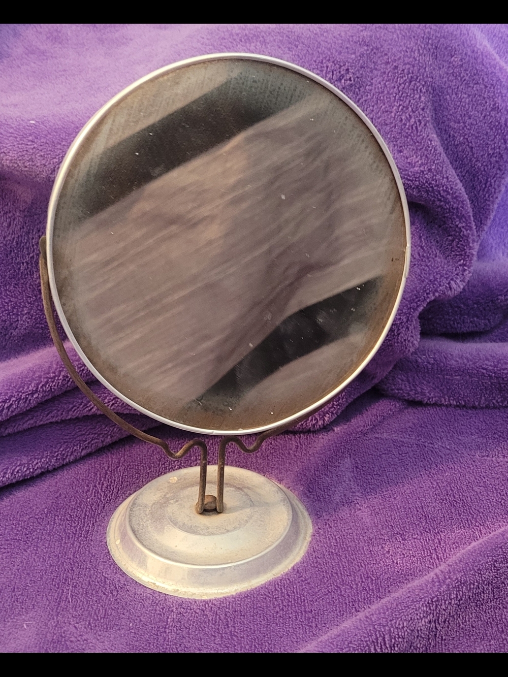 Vintage Round Freestanding Vanity Mirror in Silver